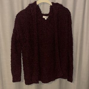 maroon sweater with hood
